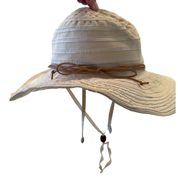 Sunday Afternoons Lanai Medium Wire Brim Hat Chin Strap NWOT $34 - Picture 5 of 9